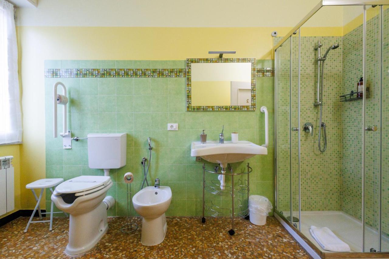 Casa Vittoria Di San Martino Affittacamere Genua Buitenkant foto
